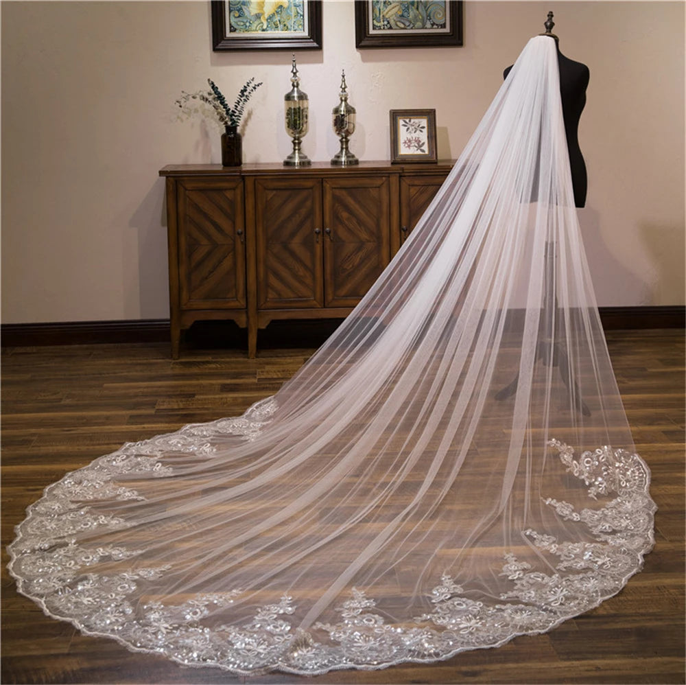 Women's Polyester Applique Edge One-Layer Cathedral Wedding Veils