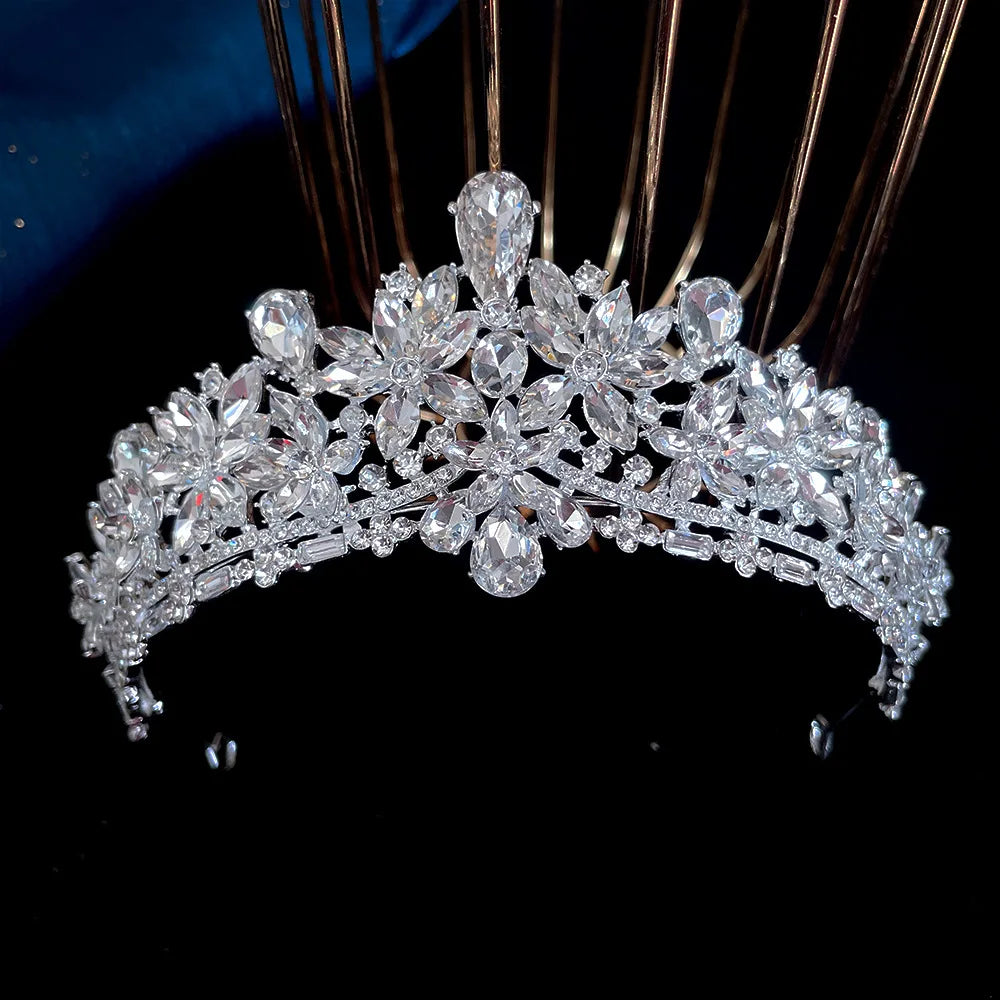 Women's Zinc Alloy Flower Pattern Tiaras Bridal Wedding Crown