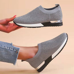 Women's Stretch Fabric Round Toe Slip-On Closure Breathable Shoes