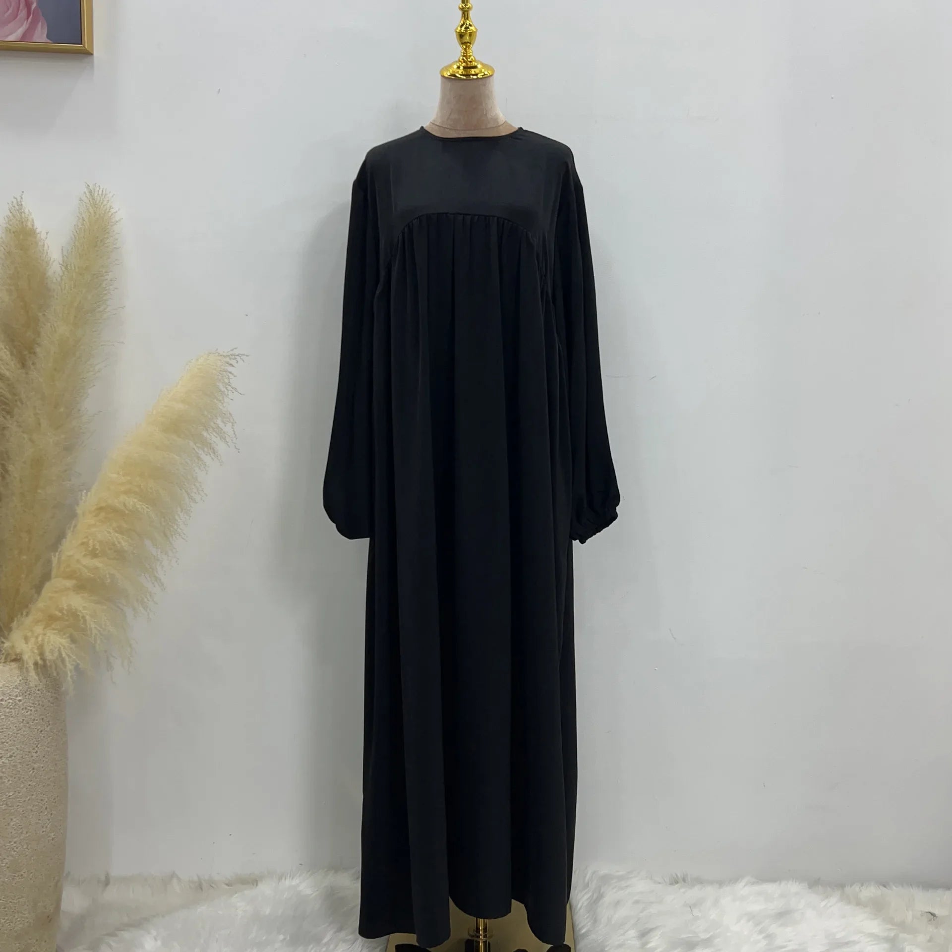 Women's Arabian Polyester Full Sleeve Solid Pattern Casual Abaya