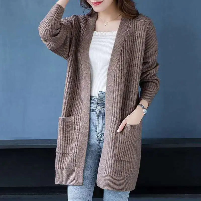 Women's Wool V-Neck Full Sleeves Solid Pattern Casual Cardigan