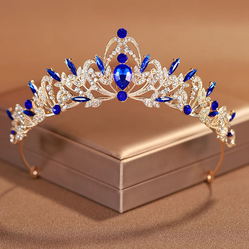 Women's Zinc Alloy Plant Pattern Tiaras Bridal Classic Crown