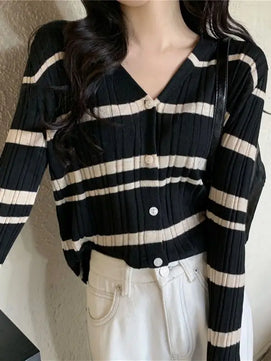 Women's Acrylic V-Neck Long Sleeve Striped Casual Wear Cardigan