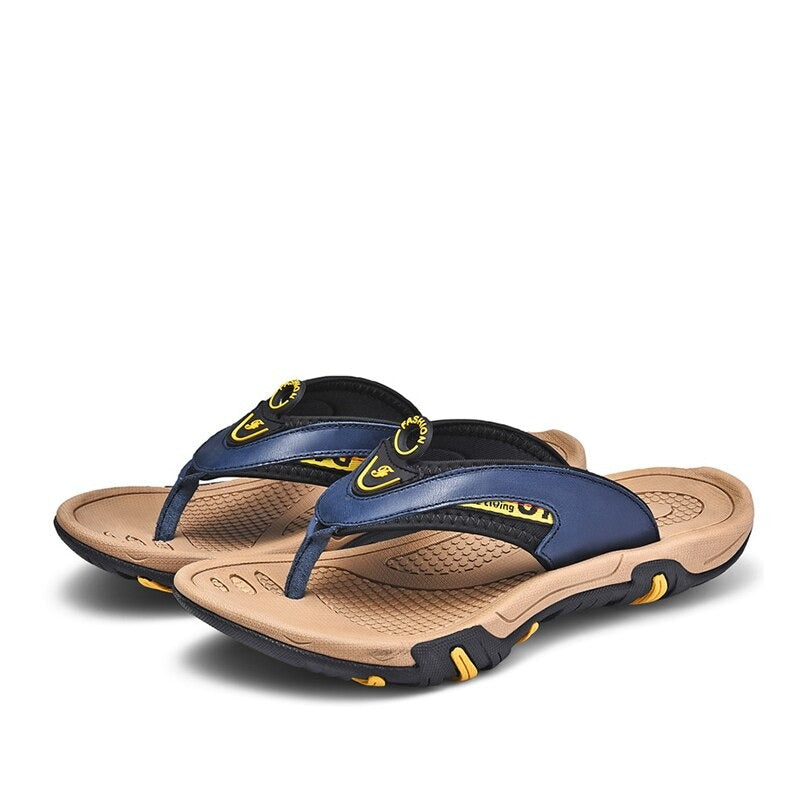 Men's Genuine Leather Clip Toe Breathable Flip Flops Slippers