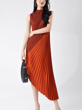 Women's Polyester O-Neck Sleeveless Pleated Pattern Maxi Dress