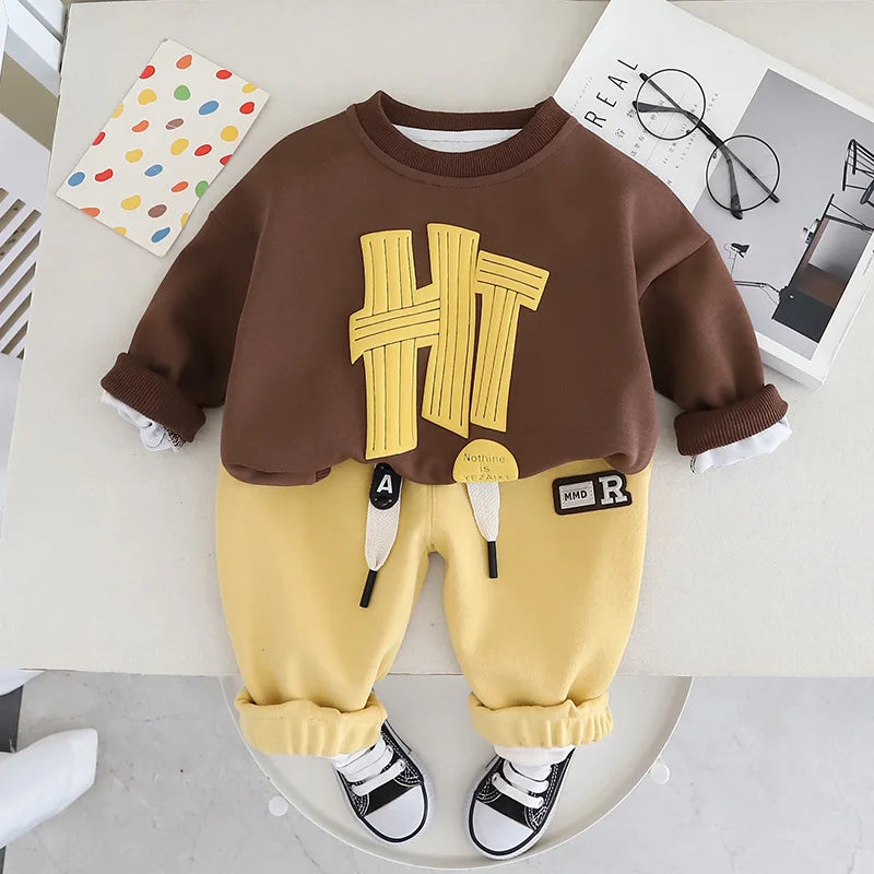 Baby's O-Neck Cotton Full Sleeve Pullover Closure Two-Piece Suit