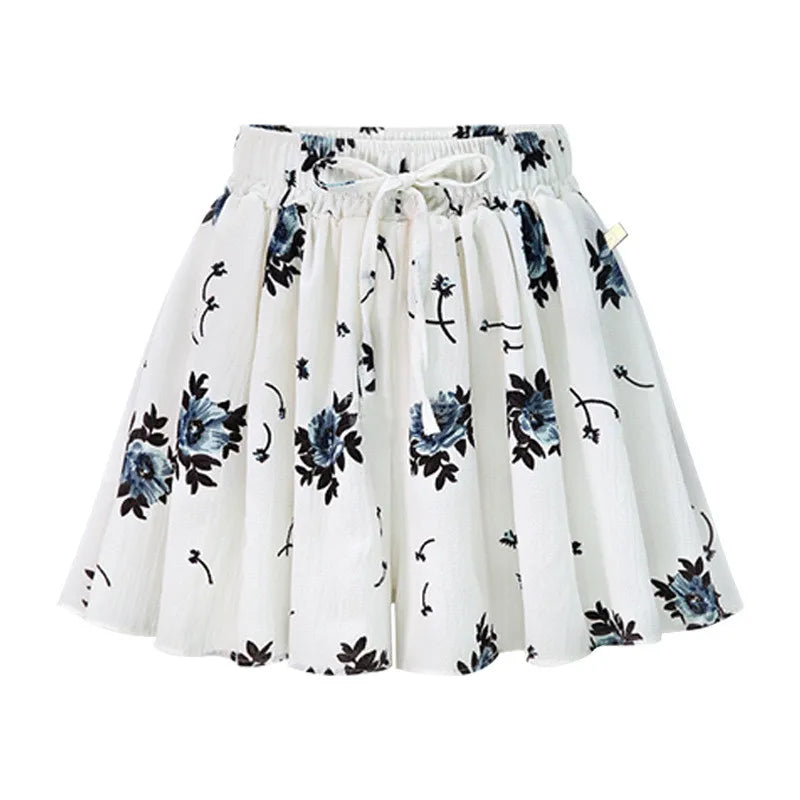 Women's Polyester Elastic High Waist Closure Floral Casual Shorts