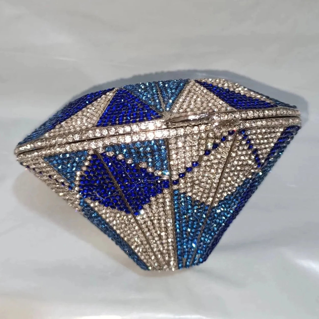 Women's Metallic Hasp Closure Rhinestones Pattern Wedding Clutch