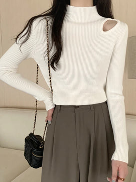 Women's Polyester Mock-Neck Long Sleeves Solid Pattern Sweater