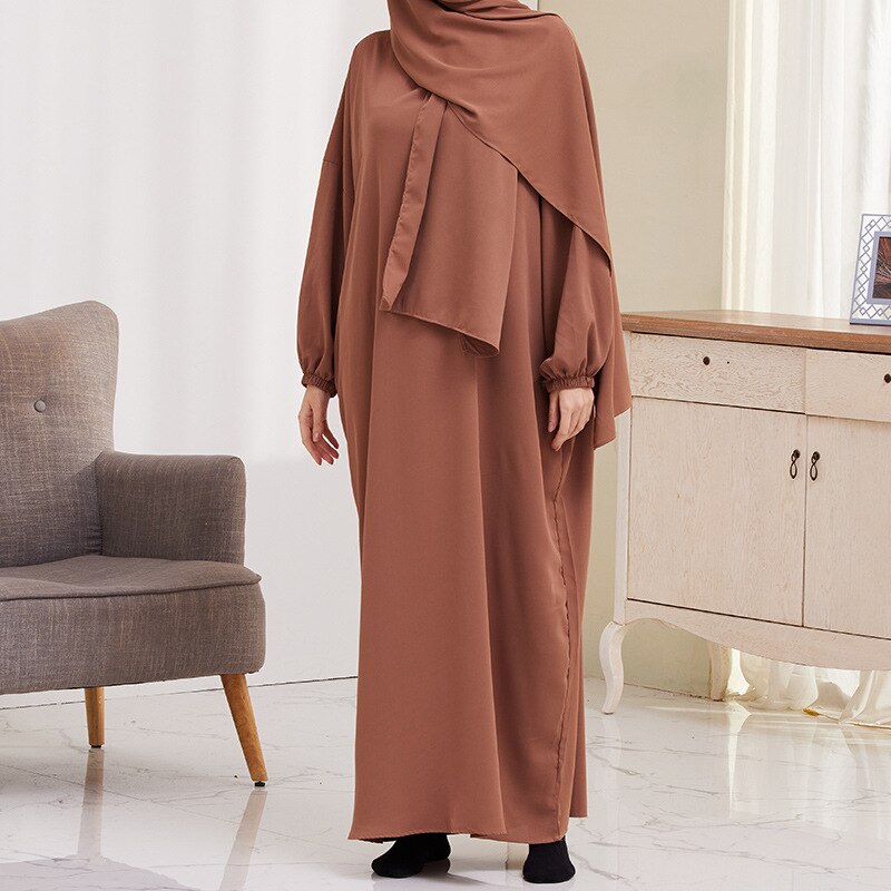 Women's Arabian Polyester Full Sleeve Solid Pattern Casual Abaya