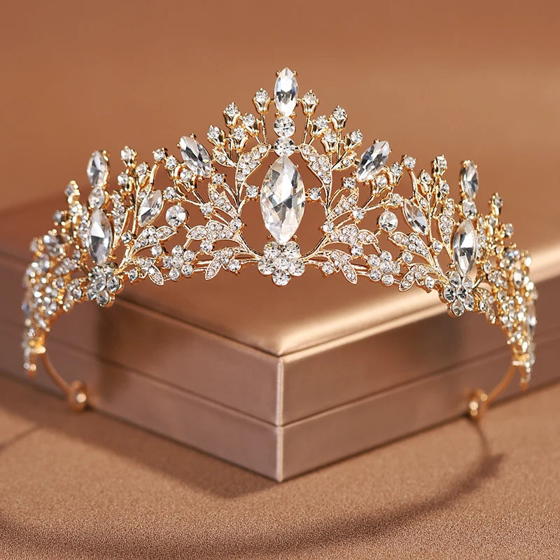 Women's Zinc Alloy Plant Pattern Tiaras Bridal Classic Crown