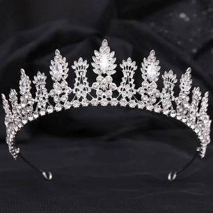 Women's Zinc Alloy Plant Pattern Tiaras Bridal Classic Crown