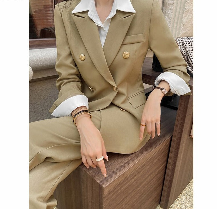 Women's Notched Collar Full Sleeves Double Breasted Blazer Set