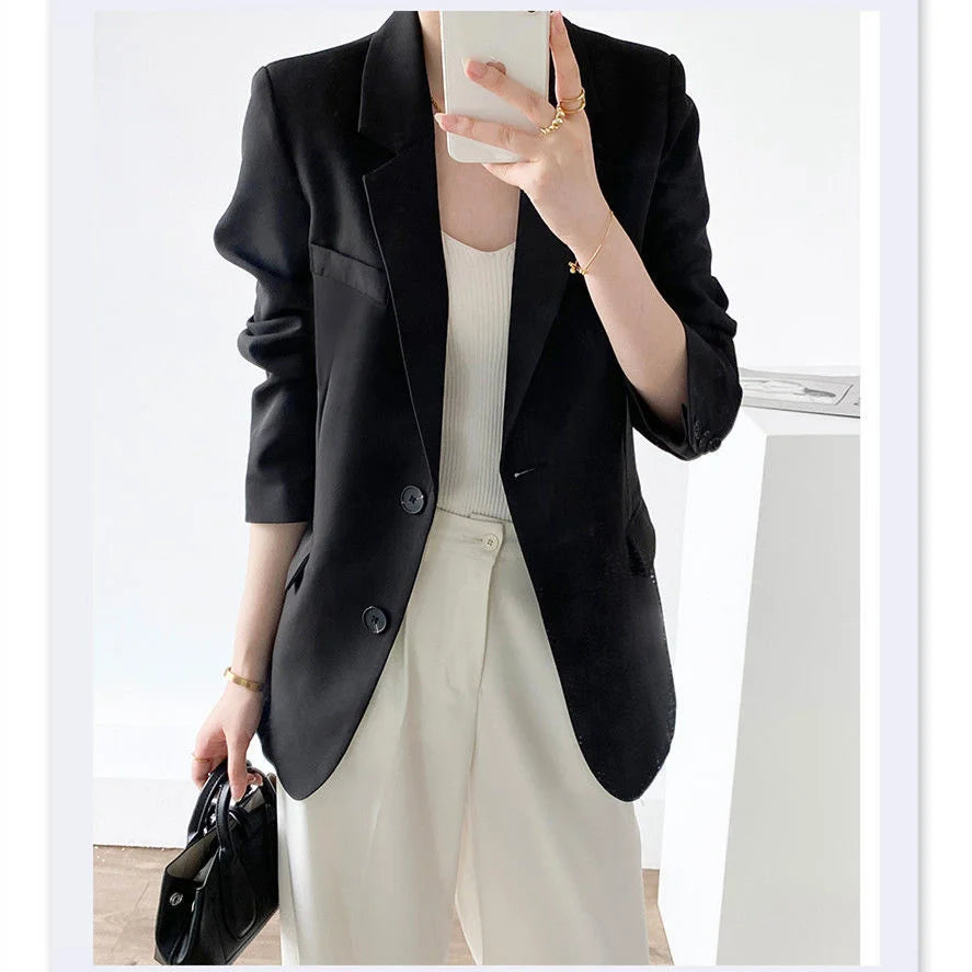 Women's Polyester Notched Full Sleeves Single Breasted Blazer