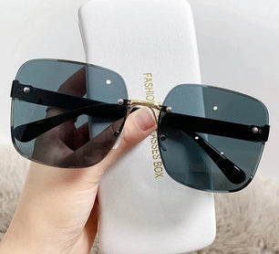 Women's Plastic Frame Acrylic Lens Square Shaped Sunglasses