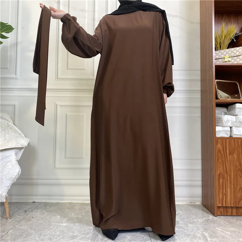 Women's Arabian Polyester Full Sleeve Solid Pattern Casual Abaya