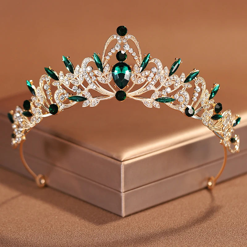 Women's Zinc Alloy Plant Pattern Tiaras Bridal Classic Crown