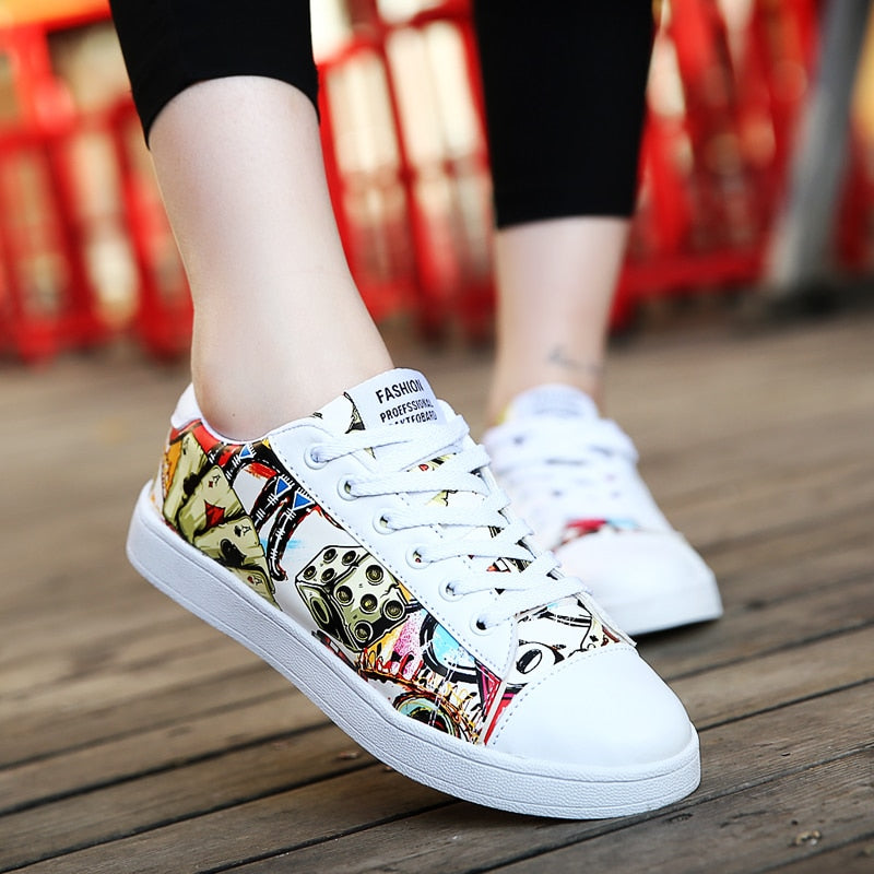 Women's Leather Round Toe Lace-up Closure Sports Wear Sneakers