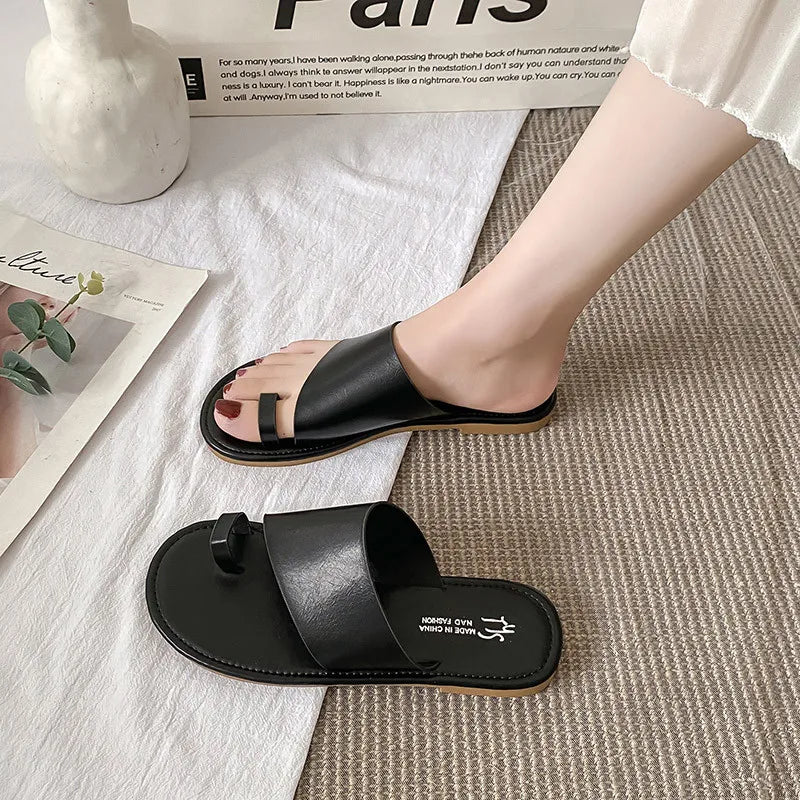 Women's PU Clip Toe Slip-On Closure Casual Wear Flat Slippers
