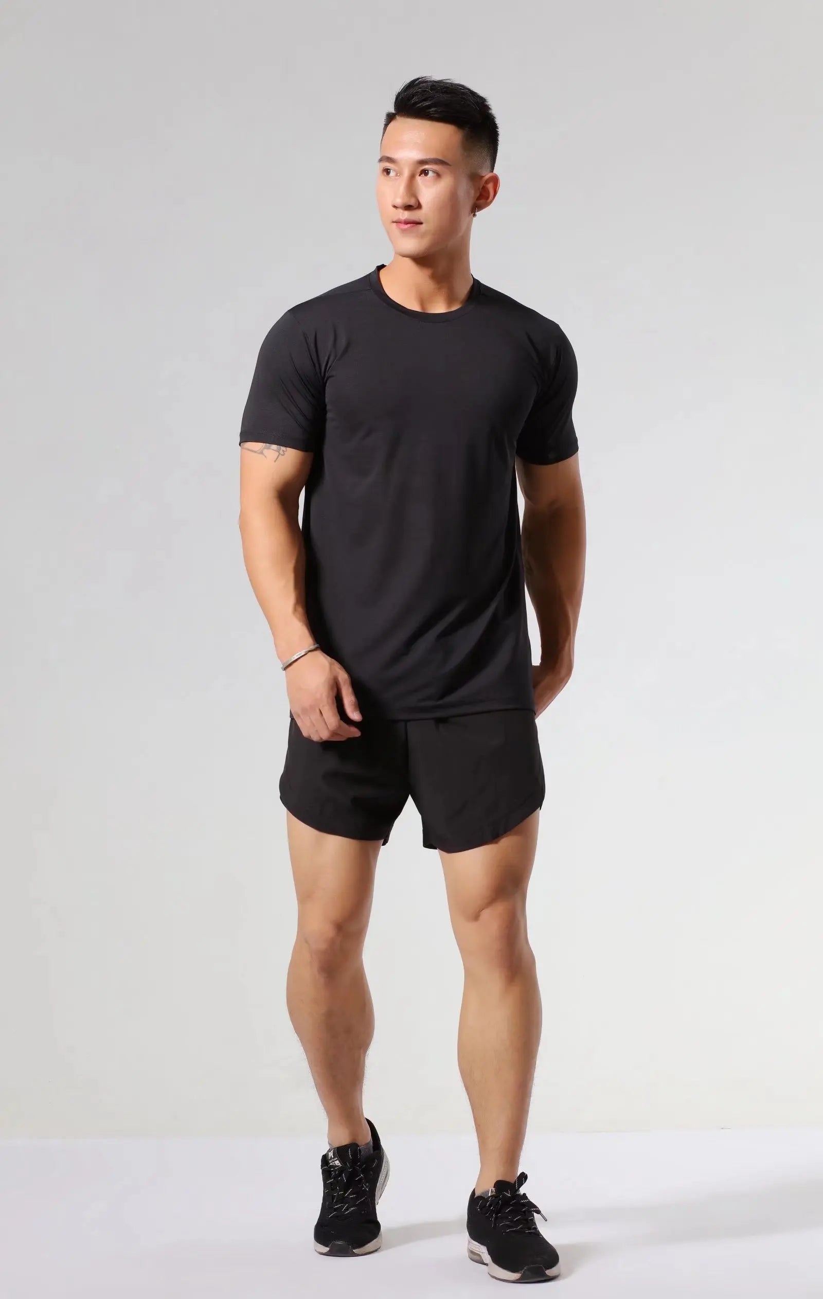 Men's Polyester Short Sleeve Pullover Closure Sportswear T-Shirt