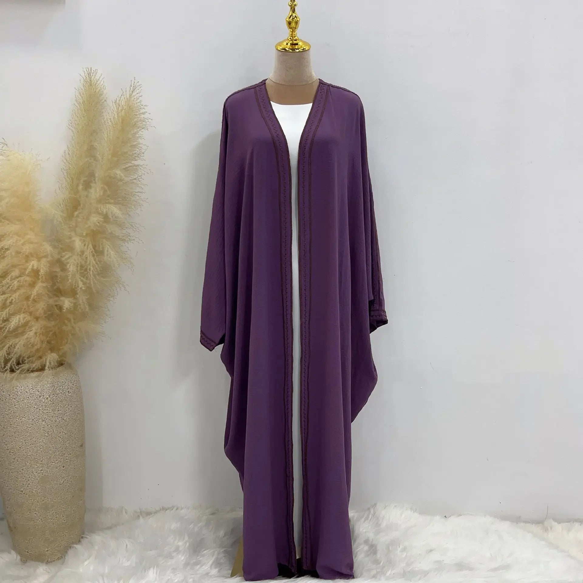 Women's Arabian Polyester Full Sleeve Plain Pattern Elegant Abaya