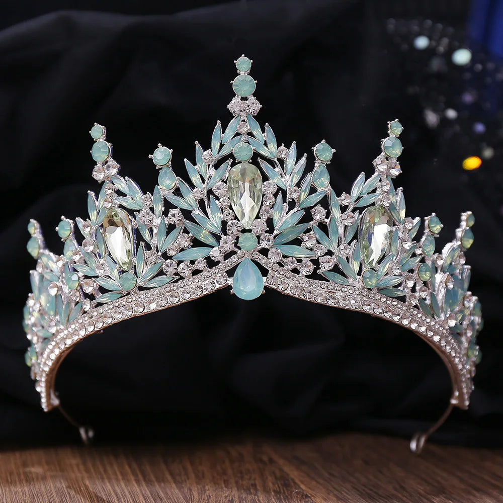 Women's Zinc Alloy Plant Pattern Tiaras Bridal Classic Crown