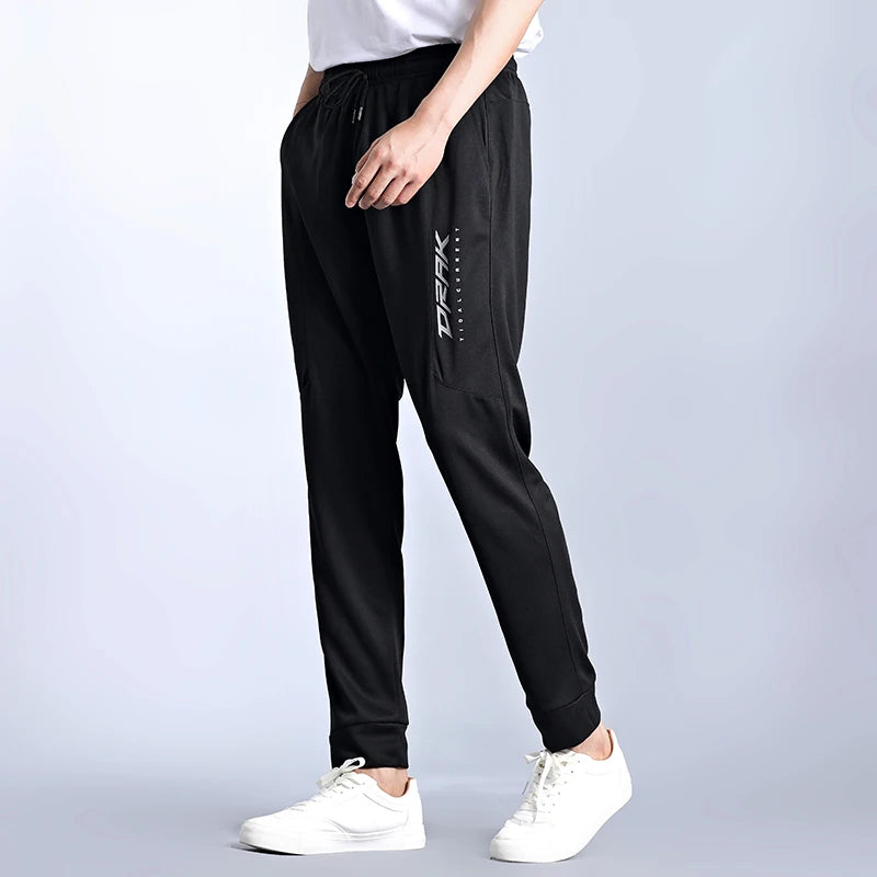 Men's Nylon Drawstring Closure Running Sportswear Trousers