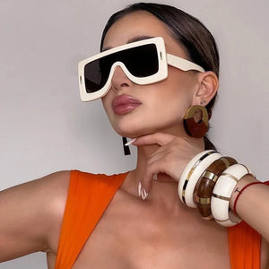 Women's Resin Frame Plastic Lens Square Shaped Vintage Sunglasses
