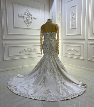 Women's Sweetheart-Neck Full Sleeves Court Train Wedding Dress