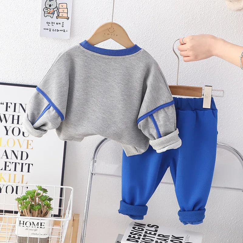 Kid's Cotton O-Neck Full Sleeve Pullover Closure Casual Clothes