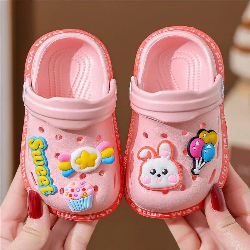 Kid's PVC Round Toe Slip-On Closure Cartoon Pattern Slippers