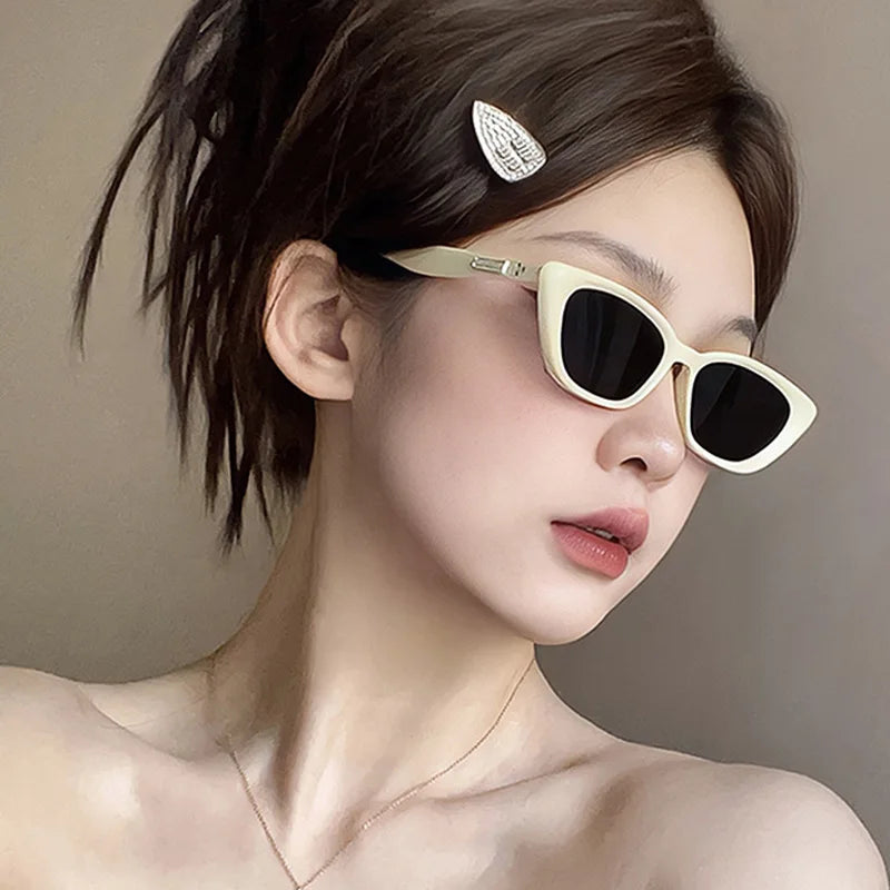 Women's Polycarbonate Frame Cat Eye Shaped Trendy Sunglasses