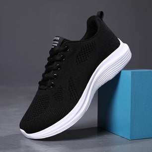 Women's Mesh Round Toe Lace-Up Closure Breathable Sports Sneakers