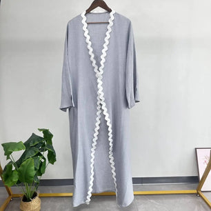 Women's Arabian Polyester Full Sleeve Plain Pattern Elegant Abaya