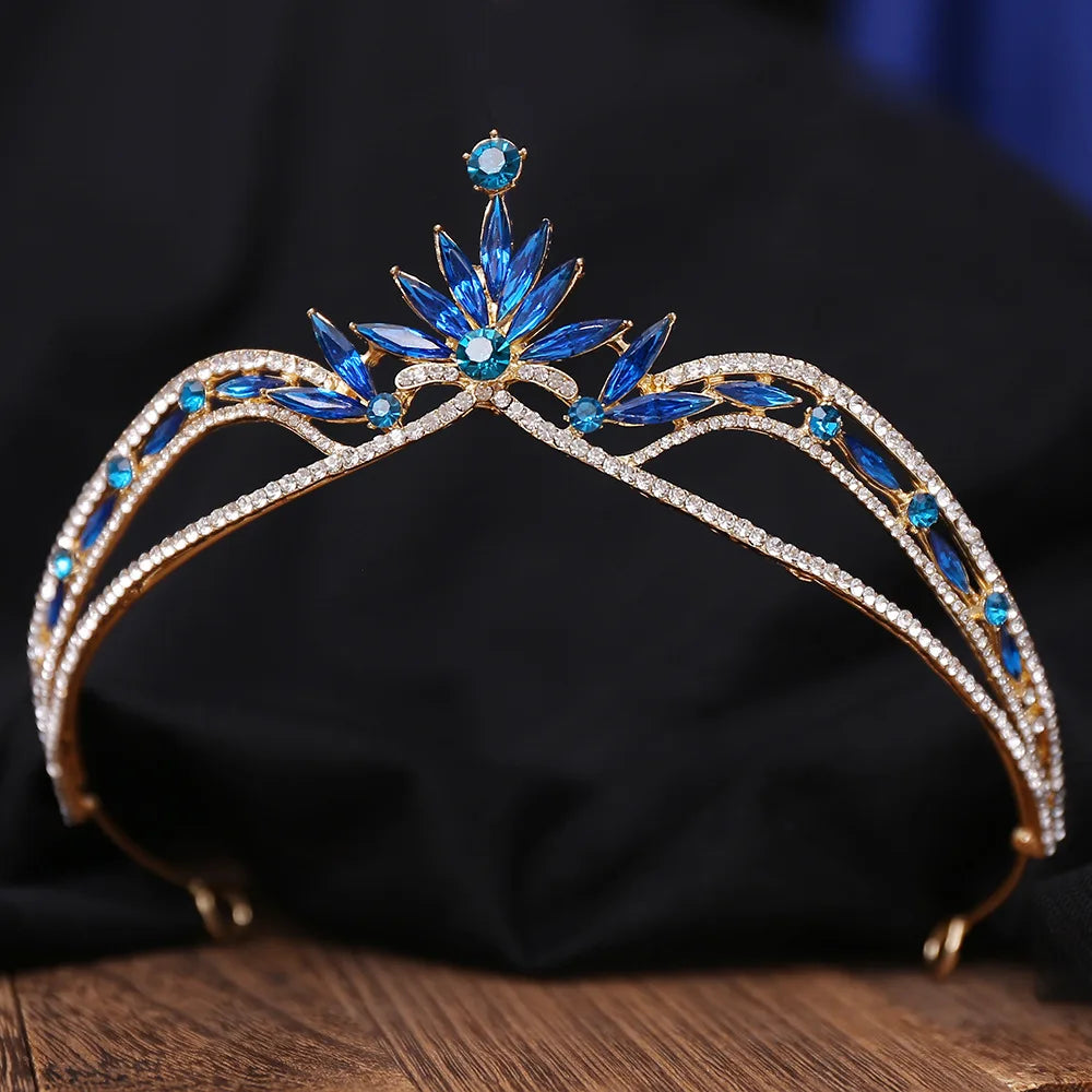 Women's Zinc Alloy Plant Pattern Tiaras Bridal Classic Crown