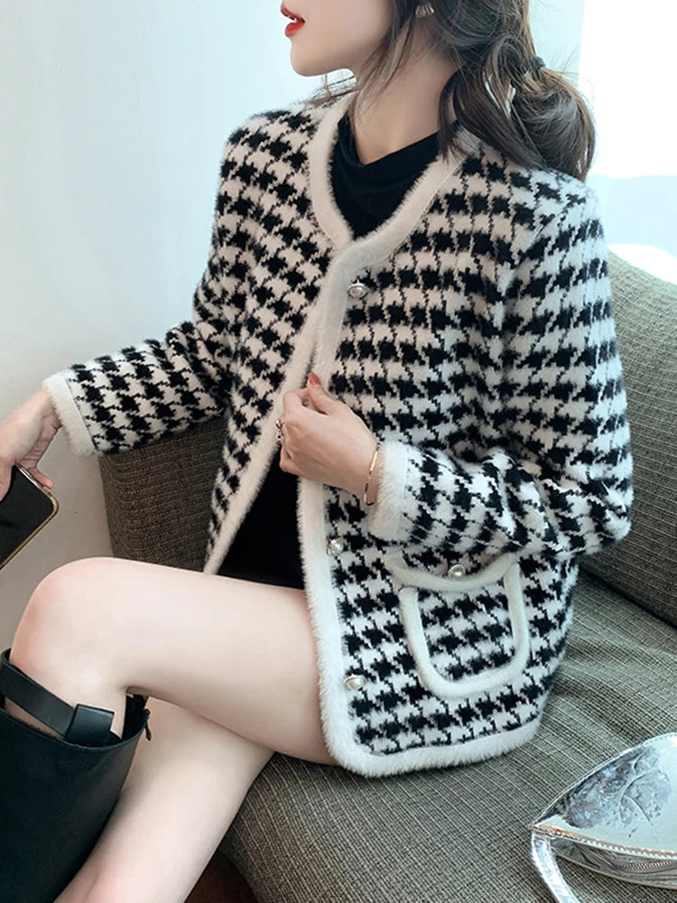 Women's Acrylic V-Neck Full Sleeves Houndstooth Vintage Sweater