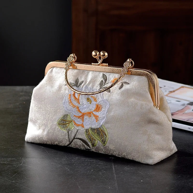 Women's Silk Hasp Closure Embroidery Pattern Vintage Handbag