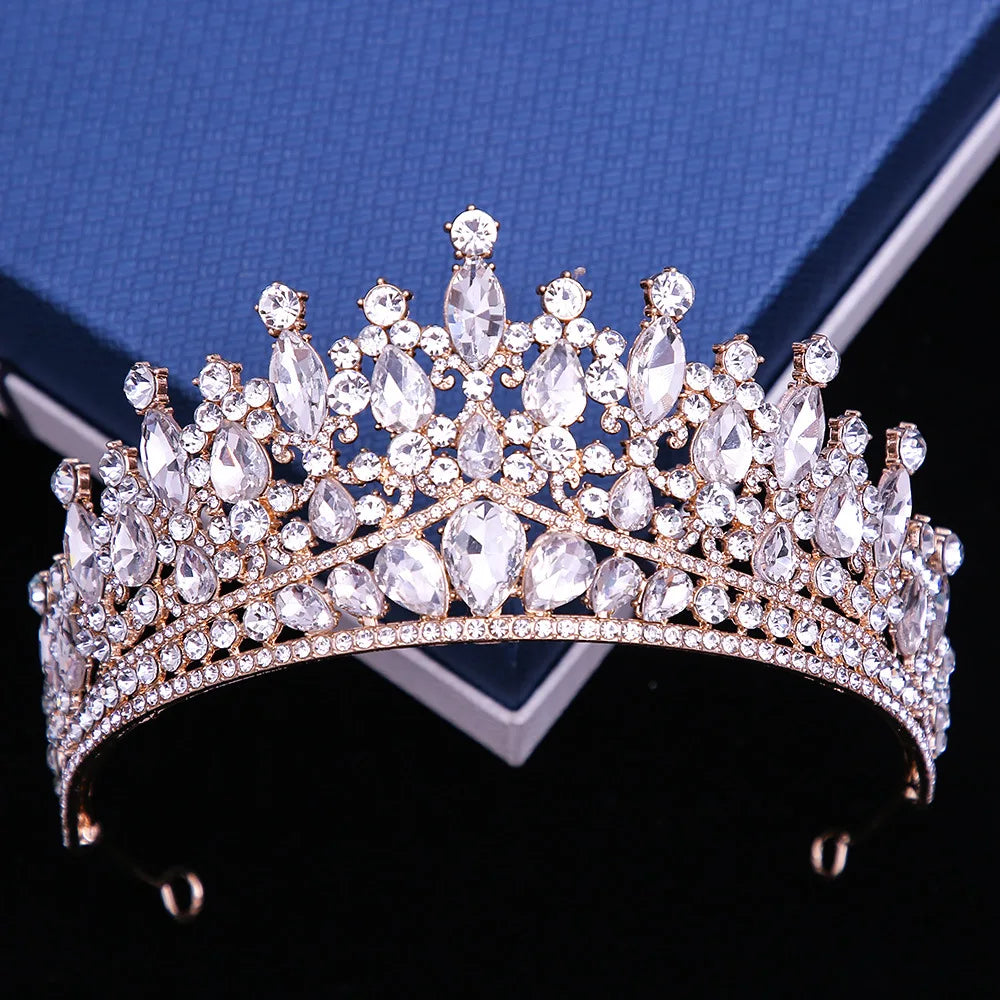 Women's Zinc Alloy Plant Pattern Tiaras Bridal Classic Crown