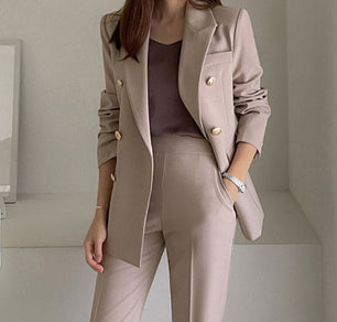 Women's Notched Collar Full Sleeves Double Breasted Blazer Set