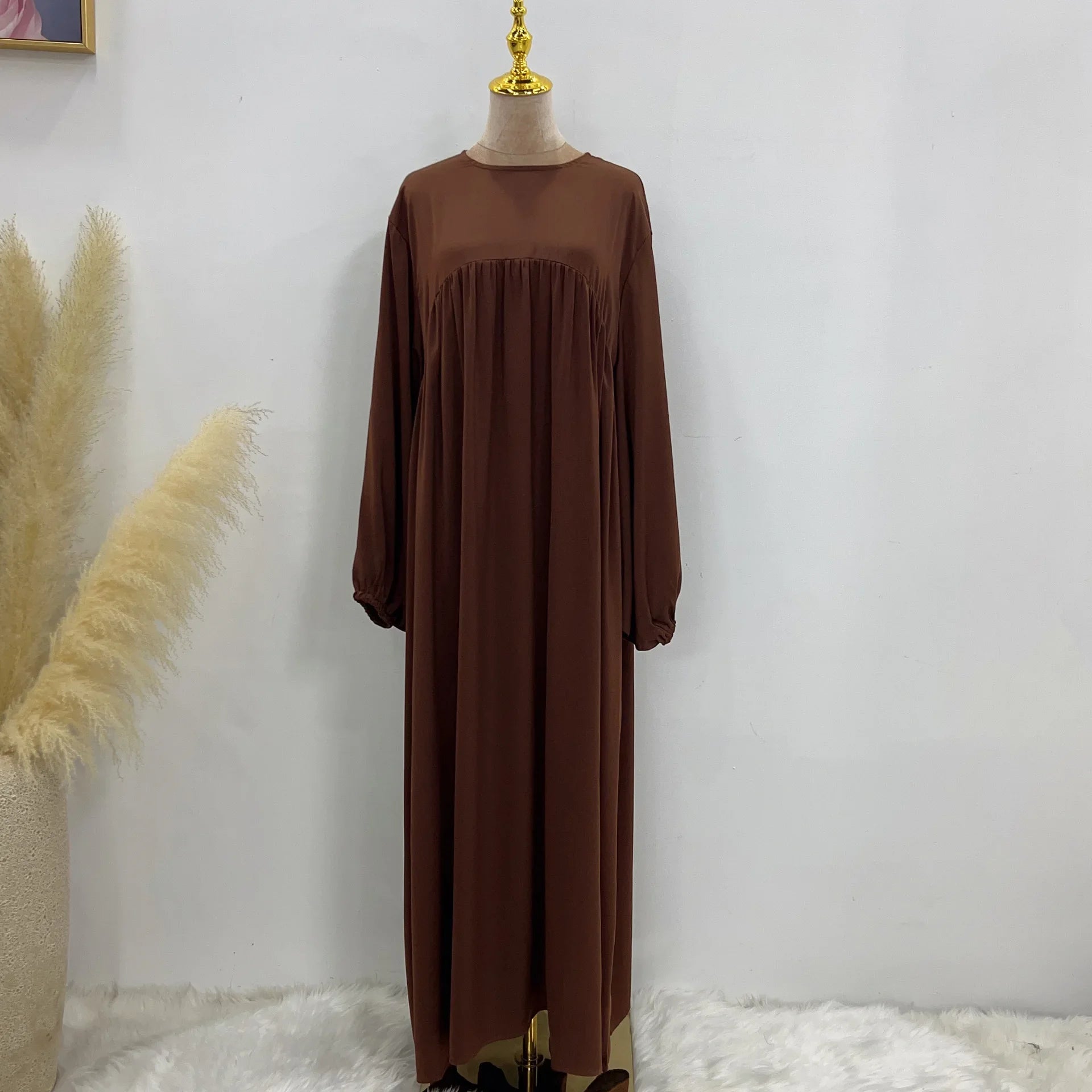 Women's Arabian Polyester Full Sleeves Pleated Pattern Casual Abaya