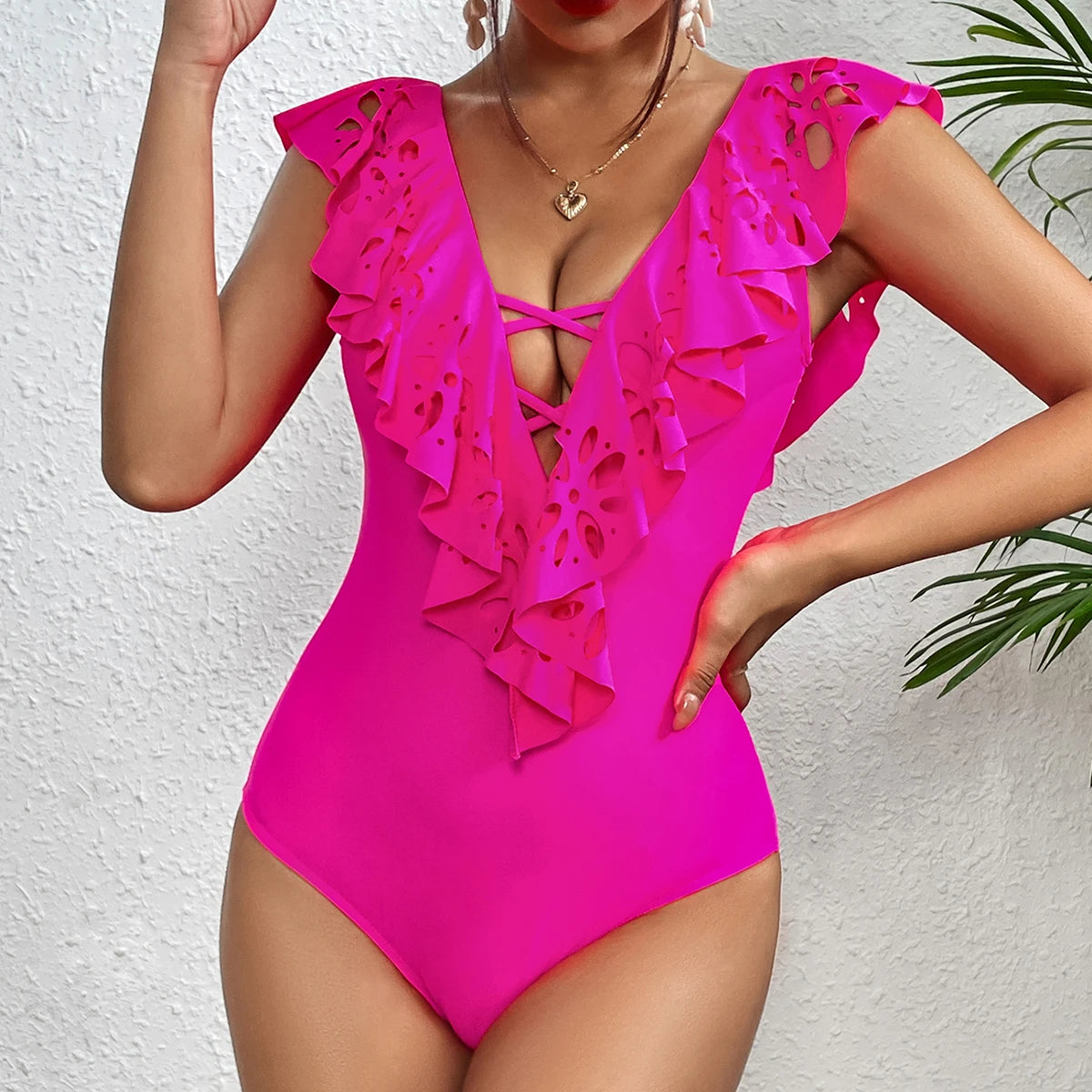 Women's Polyester Push-Up Ruffle Pattern Bathing Sexy One-Piece