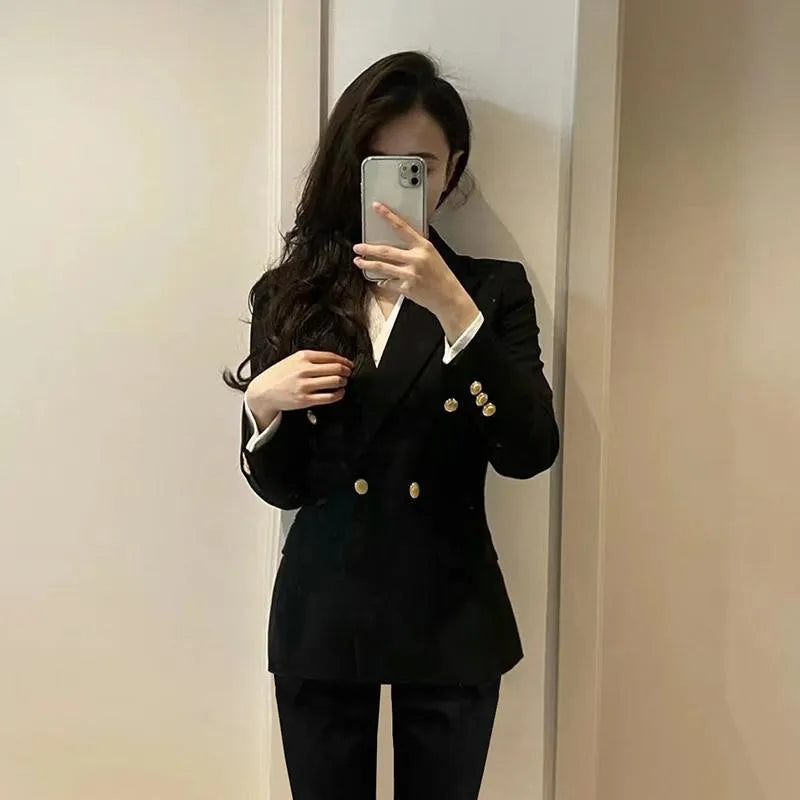 Women's Polyester Notched Full Sleeves Double Breasted Blazer