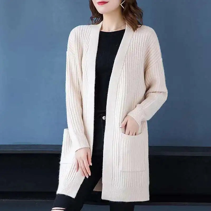 Women's Wool V-Neck Full Sleeves Solid Pattern Casual Cardigan