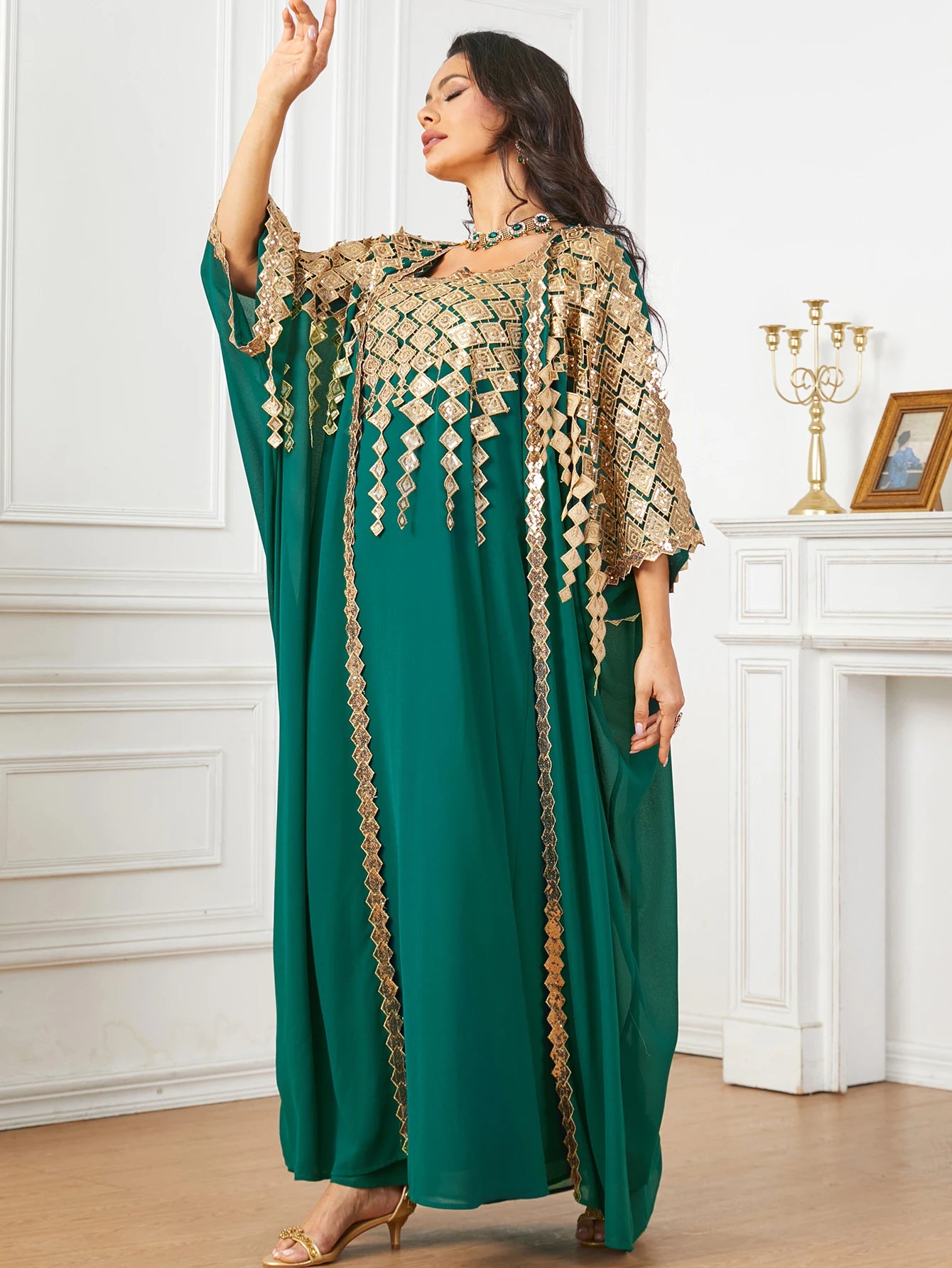 Women's Arabian Polyester Full Sleeves Embroidery Pattern Dress