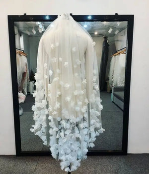 Women's Polyester Cut Edge One-Layer Luxury Bridal Wedding Veils