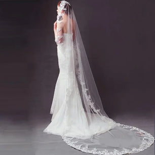 Women's Polyester Lace Edge One-Layer Cathedral Wedding Veils