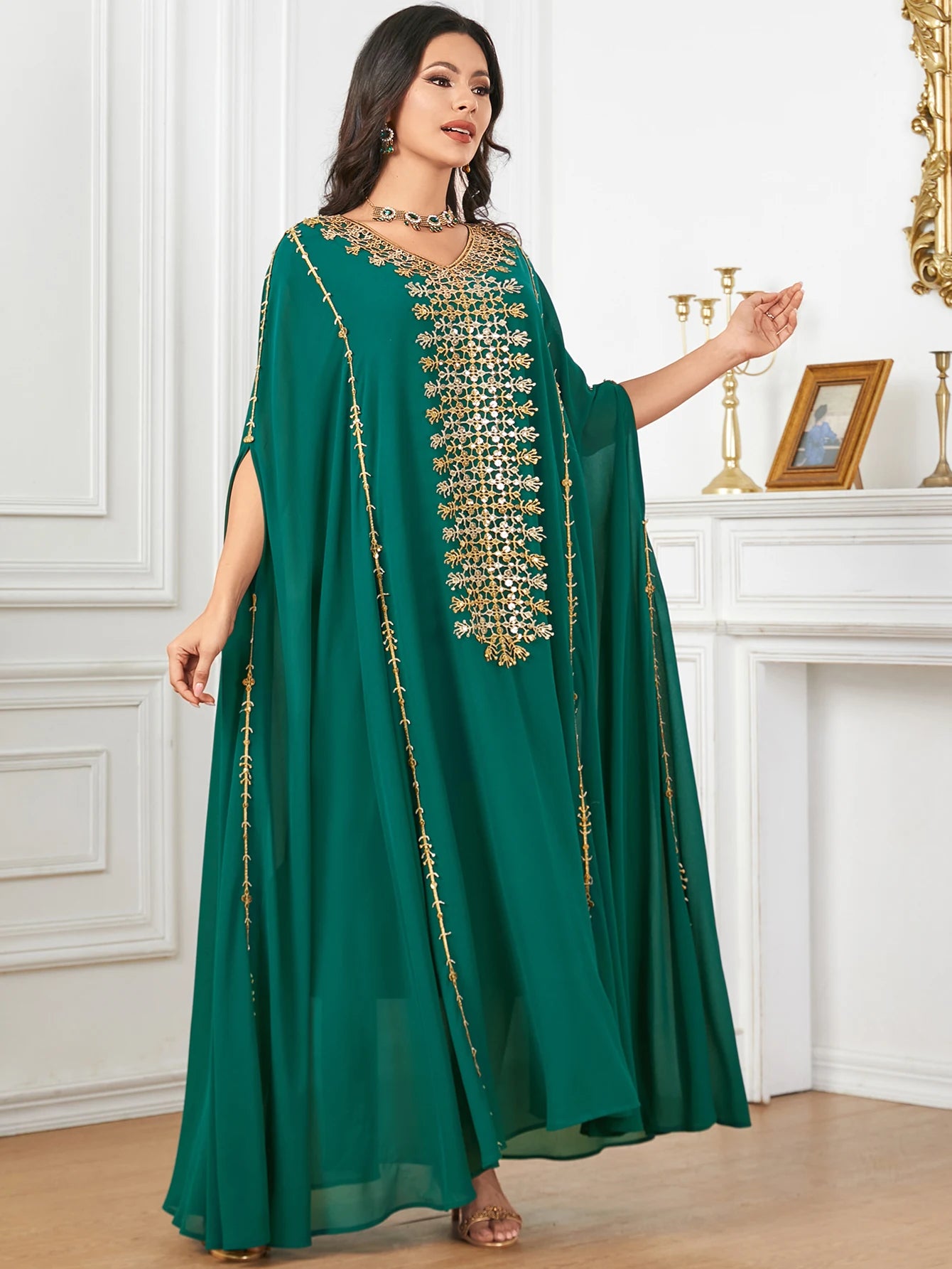 Women's Arabian Polyester Full Sleeves Embroidery Pattern Dress