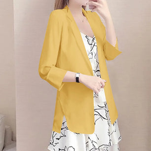 Women's Notched Polyester Full Sleeves Solid Pattern Blazer