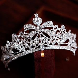 Women's Zinc Alloy Plant Pattern Tiaras Bridal Classic Crown