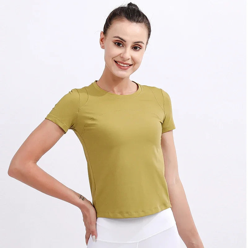 Women's Polyester Short Sleeve Breathable Plain Pattern Yoga Shirt